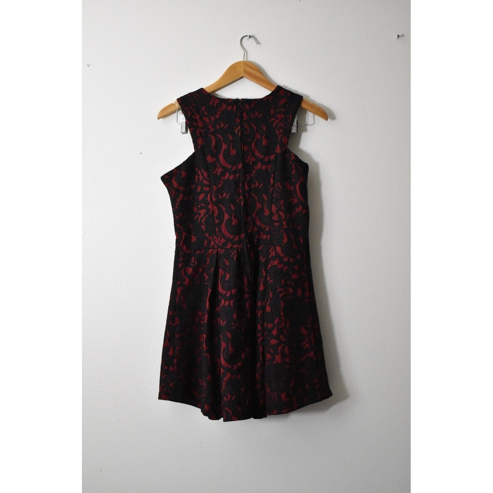 Heartsoul Lace Fit and Flare Dress Womens XL Red Black Floral Mini Sleeveless - Picture 3 of 6
